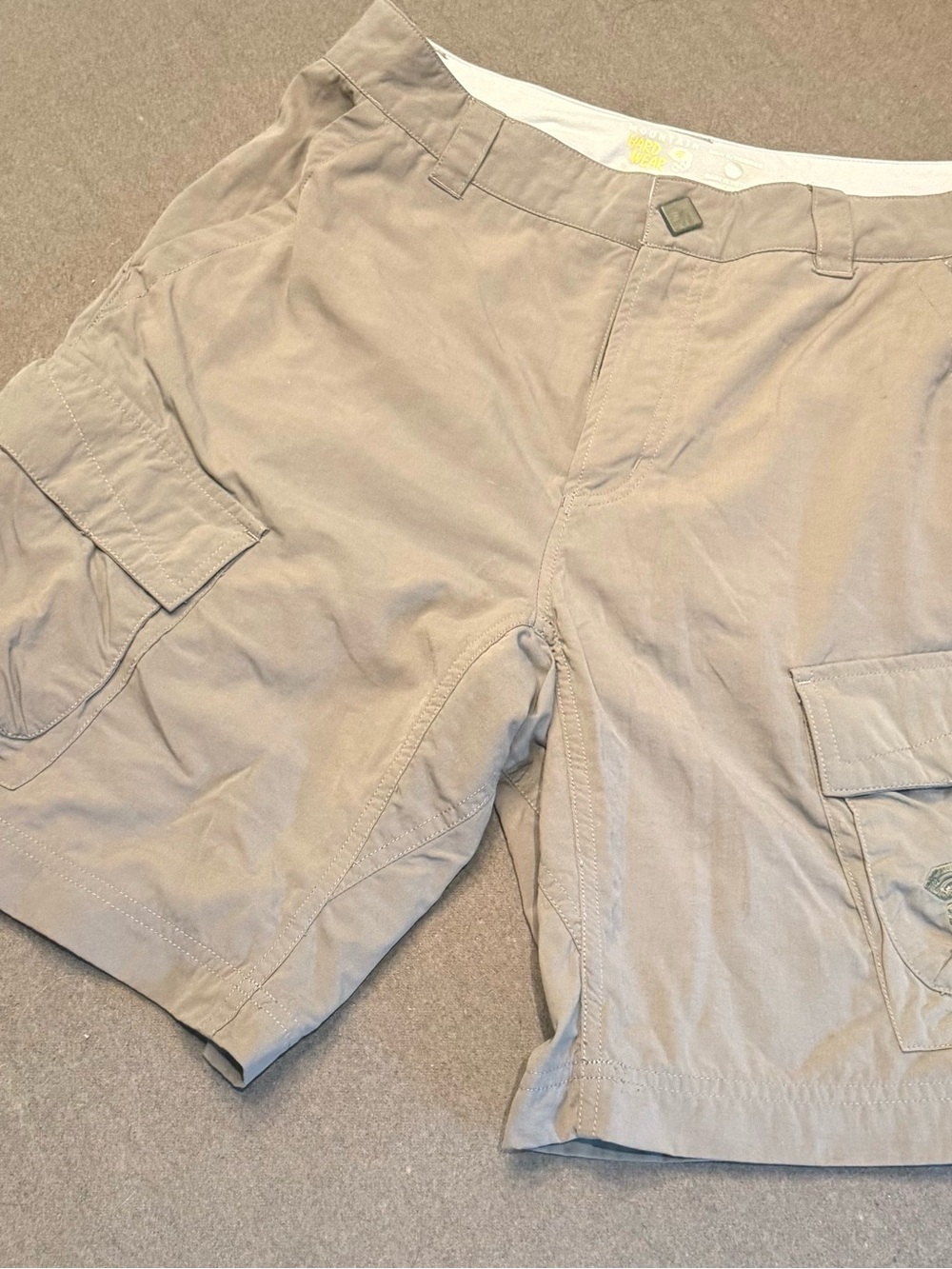 Mountain Hardwear Men's Cargo Shorts - Light Tan